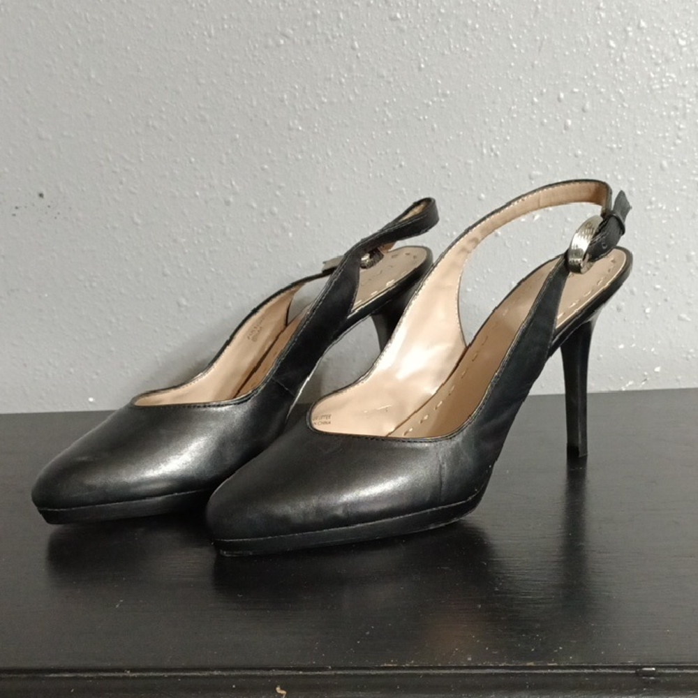 👟 Tahari Black Heels Size 8.5 M Fulton